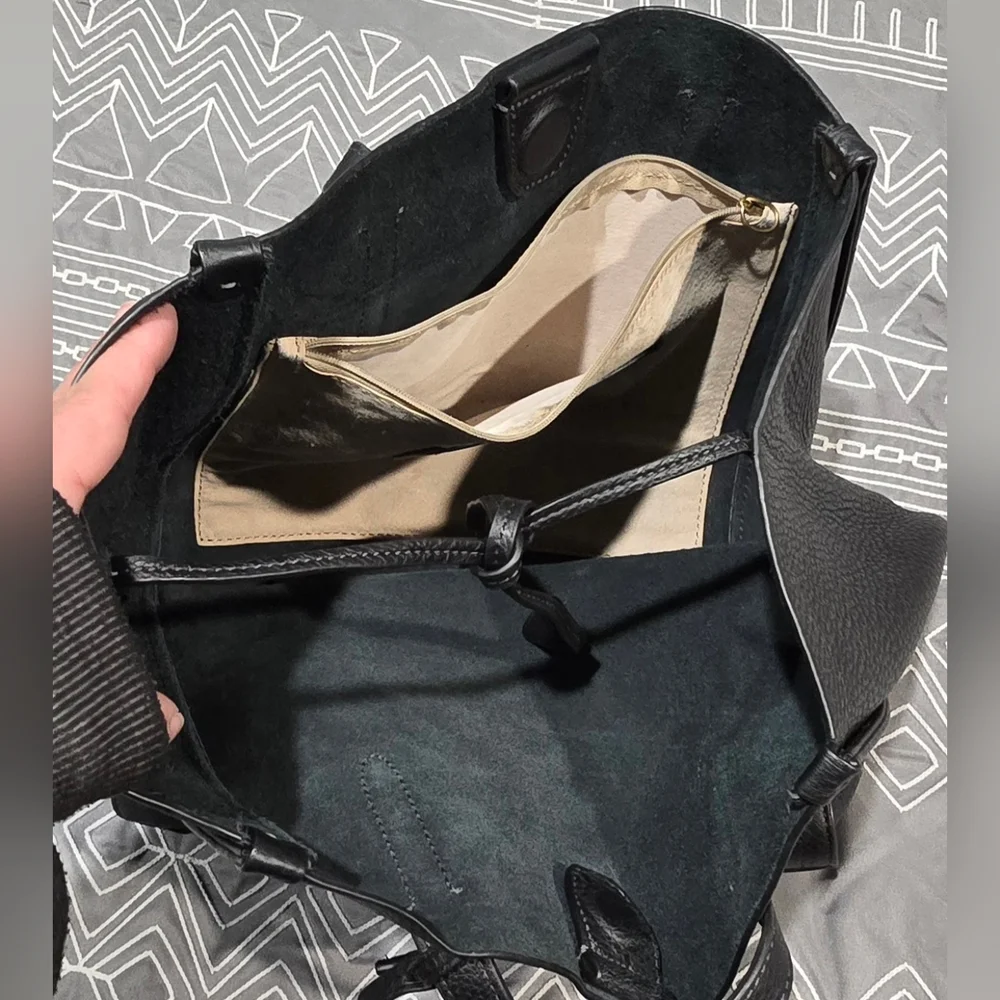 J.Crew Signet Black Pebbled Leather Tote Bag - Picture 5 of 10